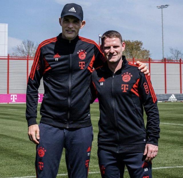 兰8念念不忘，图帅指名挖角，助教巴里为何人人爱？